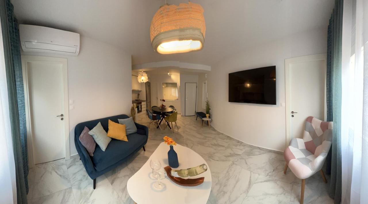 Casa De Tres Hermanos In The Heart Of Athen Exterior foto