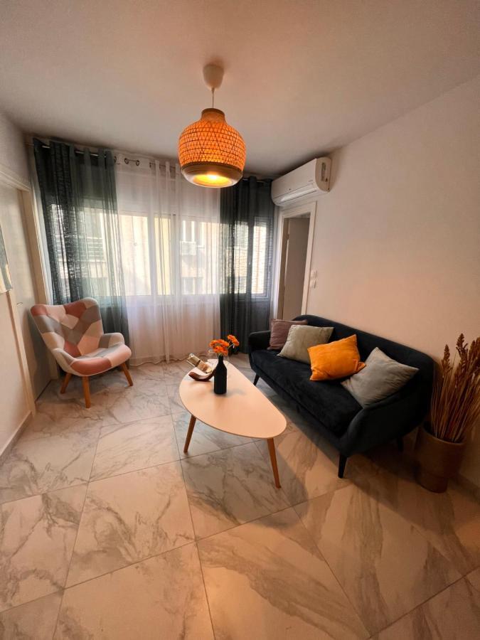 Casa De Tres Hermanos In The Heart Of Athen Exterior foto