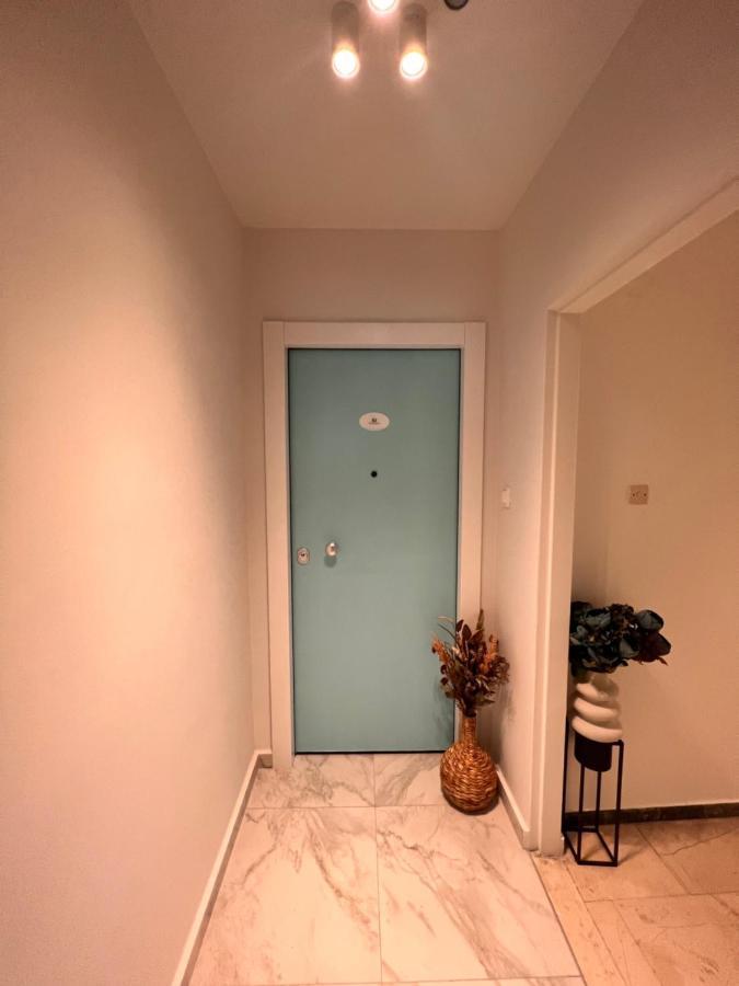 Casa De Tres Hermanos In The Heart Of Athen Exterior foto